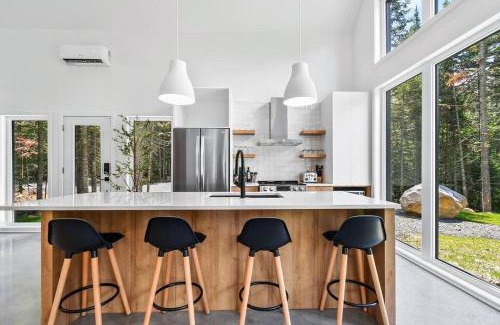 Lac-Swell Ski Chalet | Chalet Le Konfør, Spa et Nature !