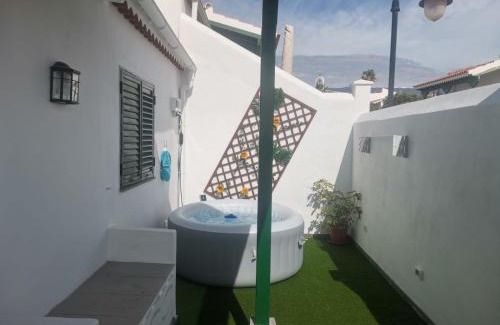 Abades House | CHALET CON JACUZZI CLIMATIZADO, BARBACOA Y CERCA DE LA PLAYA