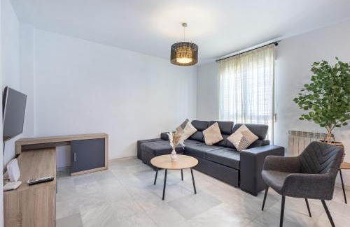 Ogijares House | Chalet con piscina a 10 minutos de Granada