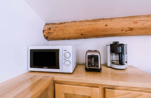 Bourg-Saint-Maurice Ski Chalet | Chalet "Cosy" with Mountain View & Private Terrace