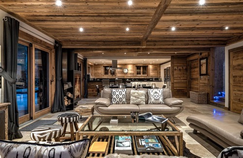 Chamonix-Mont-Blanc Ski Chalet | Chalet Courterre - Jacuzzi, Mont Blanc Views - Chamonix-les-Praz, Mont-Blanc