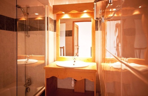 Valmeinier Ski Chalet | Chalet cozy près des pistes | accès piscine + spa!