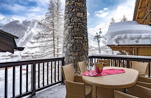 Val-d'Isere Ski Chalet | Chalet CRISTAL A, Val d'Isère on skis
