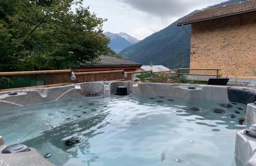 Seez Bed & Breakfast | Chalet Danielle