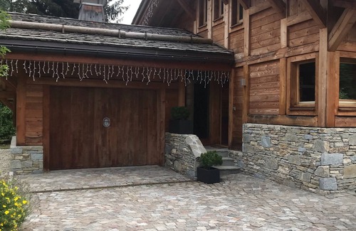 Megeve Ski Chalet | Chalet de charme 4*| Megève| Luxury, center & ski slopes within walking distance + premium services*.