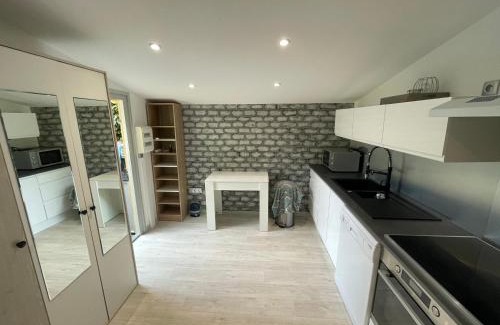 Les Caillols Apartment | Chalet de jardin