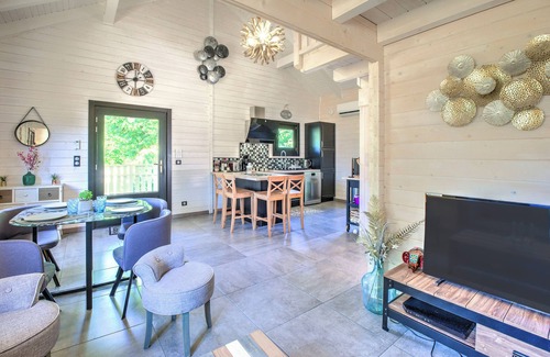 Coursac Ski Chalet | Chalet De Léonie Et Julie – Nature Escape with Private Pool, Spa & Comfort
