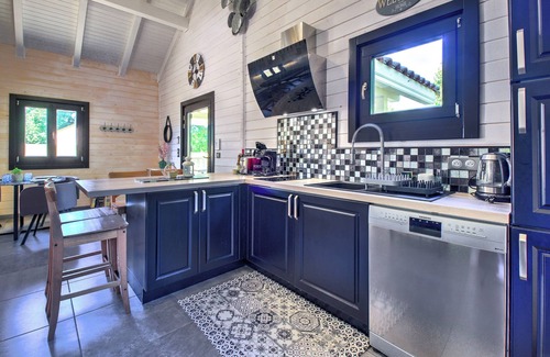 Coursac Ski Chalet | Chalet De Léonie Et Julie – Nature Escape with Private Pool, Spa & Comfort