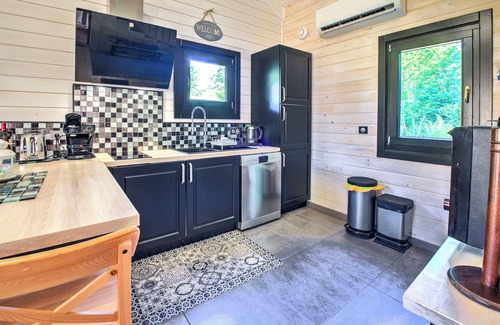 Coursac Ski Chalet | Chalet De Léonie Et Julie – Nature Escape with Private Pool, Spa & Comfort