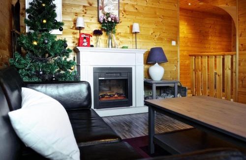 Villarembert Ski Chalet | Chalet de luxe 4* · Tout confort · Jacuzzi & Sauna · 5 Chambres - FR-1-267-257