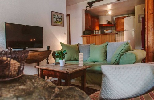 Vaujany Ski Chalet | Chalet Dibona, cosy log fire evenings 200m from the slopes, by Ski Peak