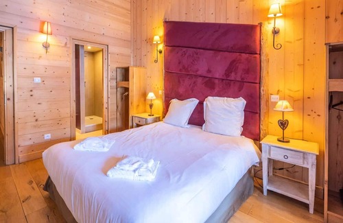 Viel-Alpe Ski Chalet | Chalet Dolphin - Chalets for 15 People