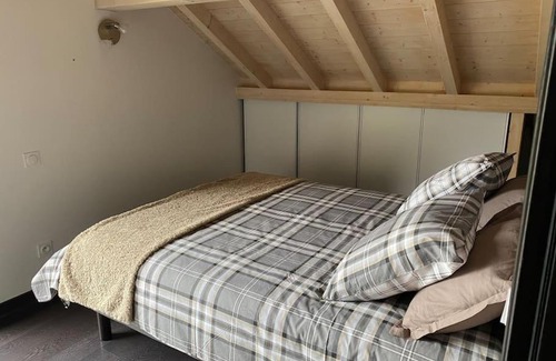 Dingy-Saint-Clair Ski Chalet | CHALET DUPLEX CHARMANT ENTRE LAC ET MONTAGNES