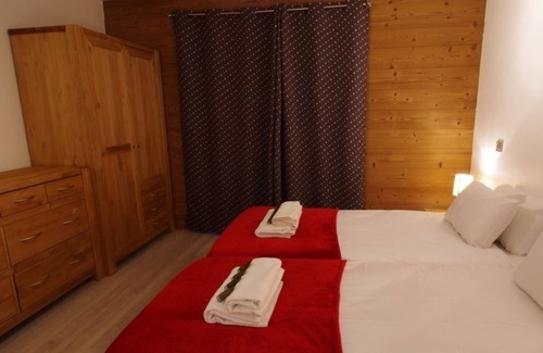 Plangagnant Ski Chalet | Chalet Edelweiss