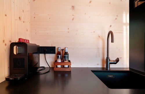 Nova Ponente Ski Chalet | Chalet 'Einheit B' with Mountain View, Private Terrace and Wi-Fi