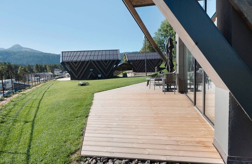 Nova Ponente Apartment | Chalet 'Einheit G' with Mountain View, Private Terrace and Wi-Fi