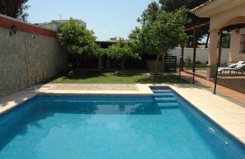 Los Gallos-Cerromolino Ski Chalet | Chalet just 500 meters from a natural park, quiet area.
