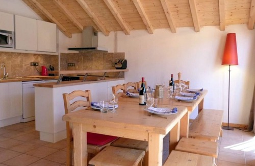 Sainte-Foy-Tarentaise Ski Chalet | Chalet Fegguese is a delightful, wood-and stone-built Savoyard chalet,