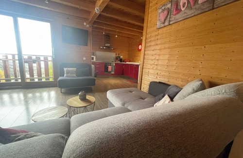 Les Orres Ski Chalet | CHALET Familial 13pers -not overlooked, breathtaking view of the lake-LES ORRES
