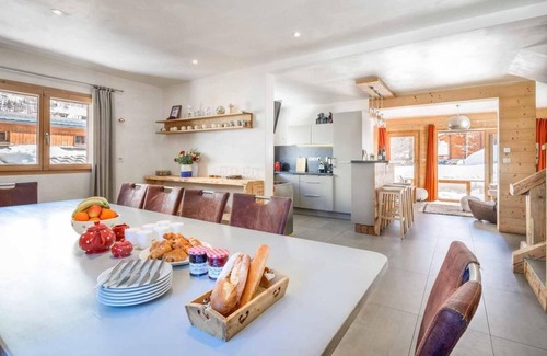 Val-d'Isere Ski Chalet | Chalet, fitness, sauna, terrace, balcony, fireplace or stove, parking, tv, ski locker, 230m²