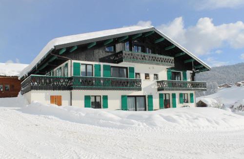 Les Gets Ski Chalet | Chalet Fleur des Alpes 1