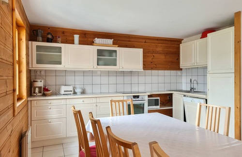 Flaine Ski Chalet | Chalet for 12, Scandinavian stove, sauna, garage