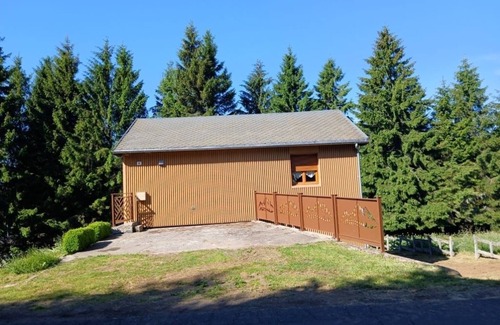 Besse-et-Saint-Anastaise Ski Chalet | Chalet TIMYARI-Renovated -Cosy-Terrace-Parking-Sauna-Mountain view-Wi-fi
