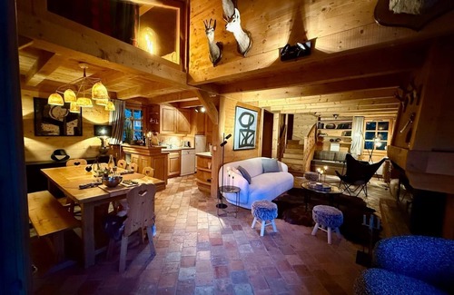 Saint-Gervais-les-Bains Ski Chalet | Chalet facing the Mont-Blanc massif in Saint-Nicolas de Véroce