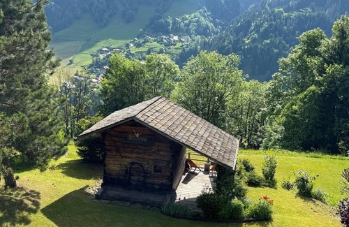Saint-Gervais-les-Bains Ski Chalet | Chalet facing the Mont-Blanc massif in Saint-Nicolas de Véroce
