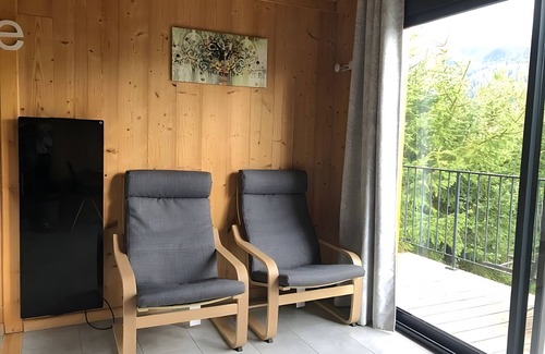 Saint-Jean-Saint-Nicolas Ski Chalet | Chalet 'Mini Ananda' with Mountain View, Private Garden and Wi-Fi