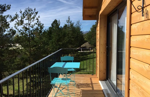 Saint-Jean-Saint-Nicolas Ski Chalet | Chalet 'Mini Ananda' with Mountain View, Private Garden and Wi-Fi