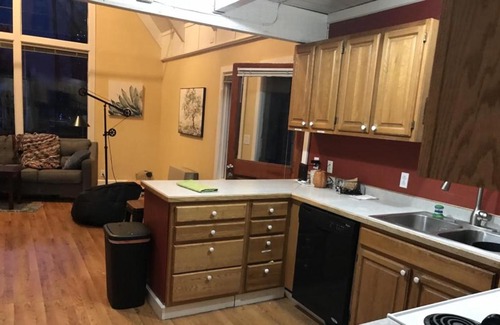 Alyeska House | Chalet Gallery - Enjoy Two Units with this Chalet in the Heart of Alyeska - Walk almost anywhere!