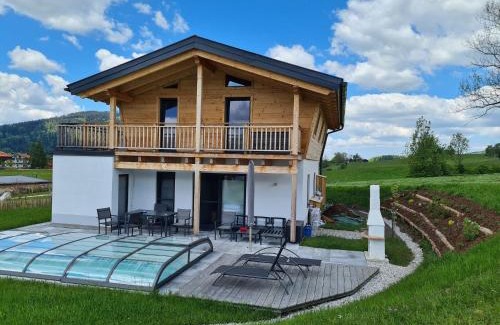 Inzell Ski Chalet | Chalet Gamsknogel mit privatem Pool und Whirlpool