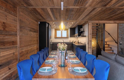 Vaujany Ski Chalet | Chalet Harmonie 1 - Six Bedroom Chalet, Sleeps 14