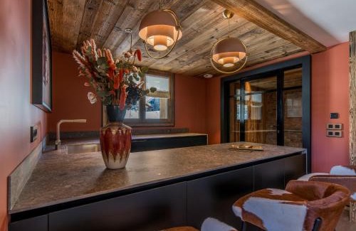 Meribel Ski Chalet | Chalet haut de gamme avec sauna, salle de jeux et 6 chambres à proximité des pistes et commerces - FR-1-613-117