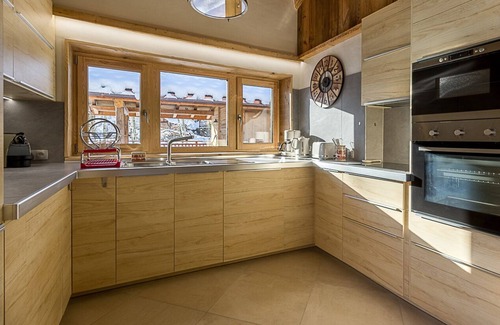 Hauteluce Ski Chalet | Chalet Hauteluce- Saisies-Contamines private indoor pool sauna lift