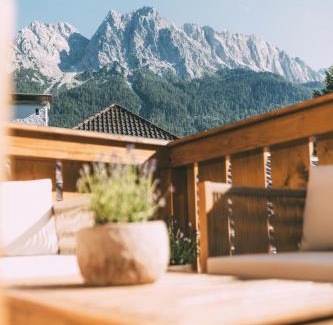 Garmisch-Partenkirchen Apartment | Chalet Hideaway Alpi