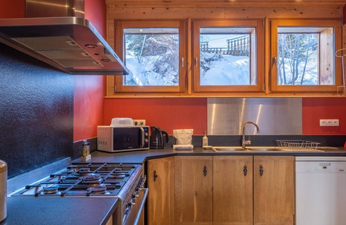 Viel-Alpe Ski Chalet | Chalet Huez, 7 bedrooms, 15 persons