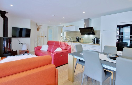 Saint-Lary-Soulan Apartment | Chalet Hygge Saint-Lary center: Comforsy /6 rooms /Spa /Breathtaking view /Parking