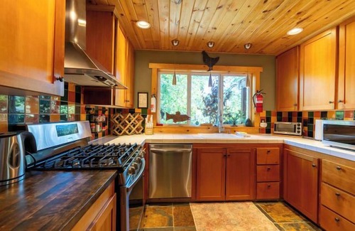 Leavenworth Ski Chalet | Chalet @ Icicle Creek - Free night promo, please read promo in full below*