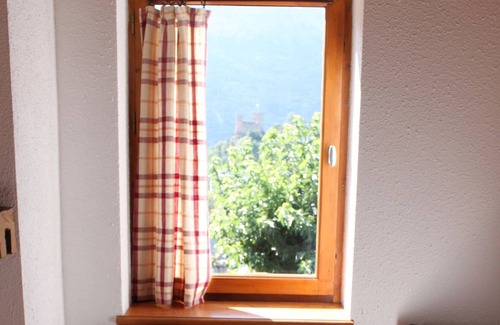 Esterre Ski Chalet | Chalet in Esterre / Luz Saint Sauveur, overlooking the valley, not overlooked.