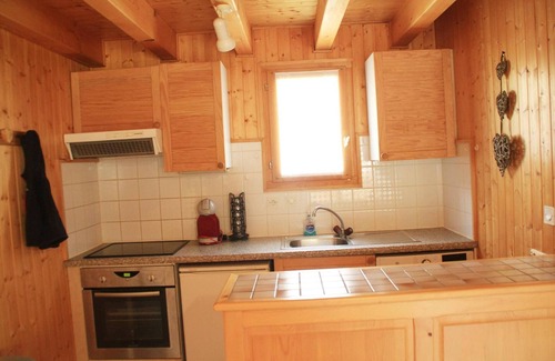 Chatel Apartment | Chalet in La Béchigne with Valley Views