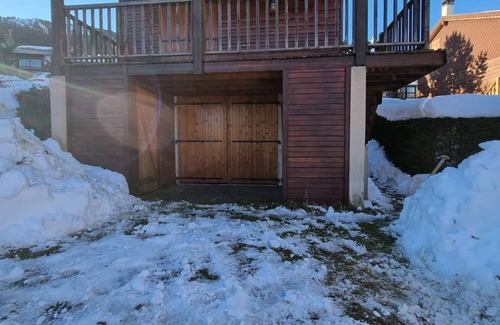 Les Angles Ski Chalet | Chalet in Les Angles Center with Wifi, Barbecue, and Near Slopes