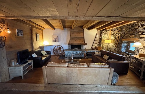 Seez Ski Chalet | Chalet in the heart of the Haute Tarentaise. Sleeps 11-13