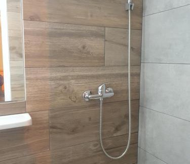Sarcenas Apartment | Chalet Jaune La Cachette