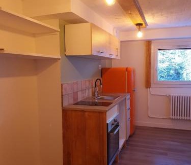 Sarcenas Apartment | Chalet Jaune La Cachette