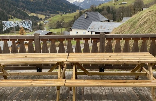 Hauteluce Ski Chalet | Chalet Jusqu' à 18 Couchages Proche des Stations Les Saisies et Les Contamines