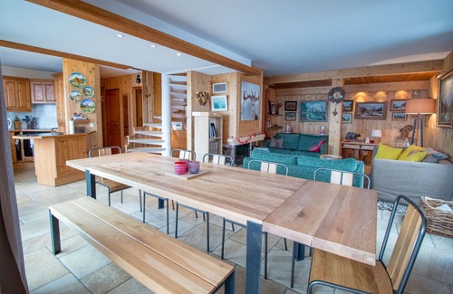 Meribel Ski Chalet | Chalet King's Hame nice and spacious in Meribel Center