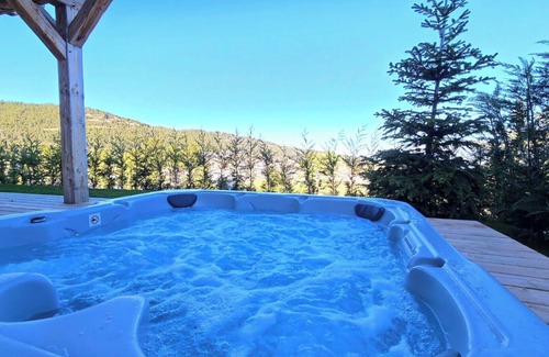 Les Angles Ski Chalet | Chalet KOM - Your Luxury Chalet in the heart of the Les Angles resort