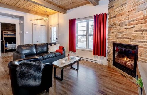 Notre-Dame-de-la-Merci Ski Chalet | Chalet La Chouette with Private Spa Access to Ouareau Forest